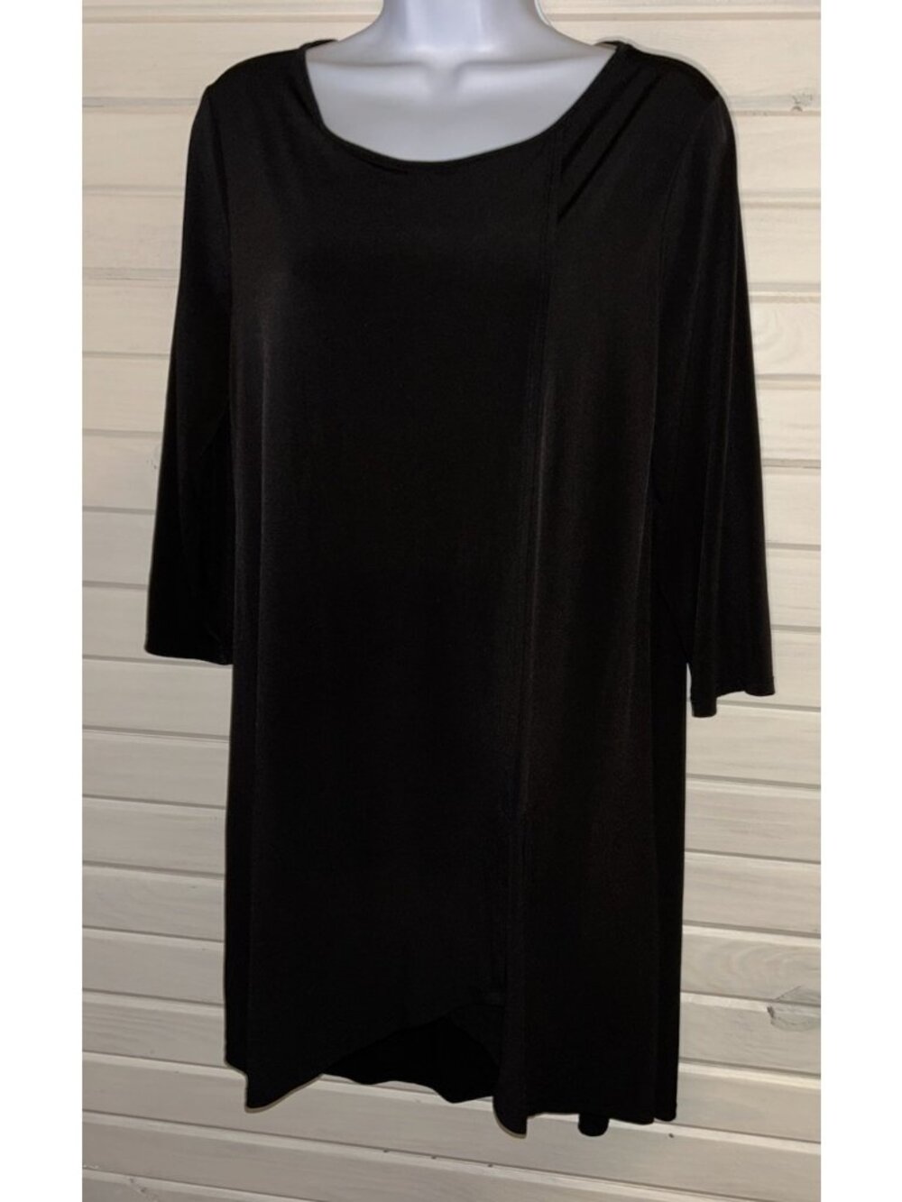 Chicos Sz 1 (MEDIUM ) Black Scoop Neck Pullover Tunic Asymmetric Hi-Low Hem EUC
